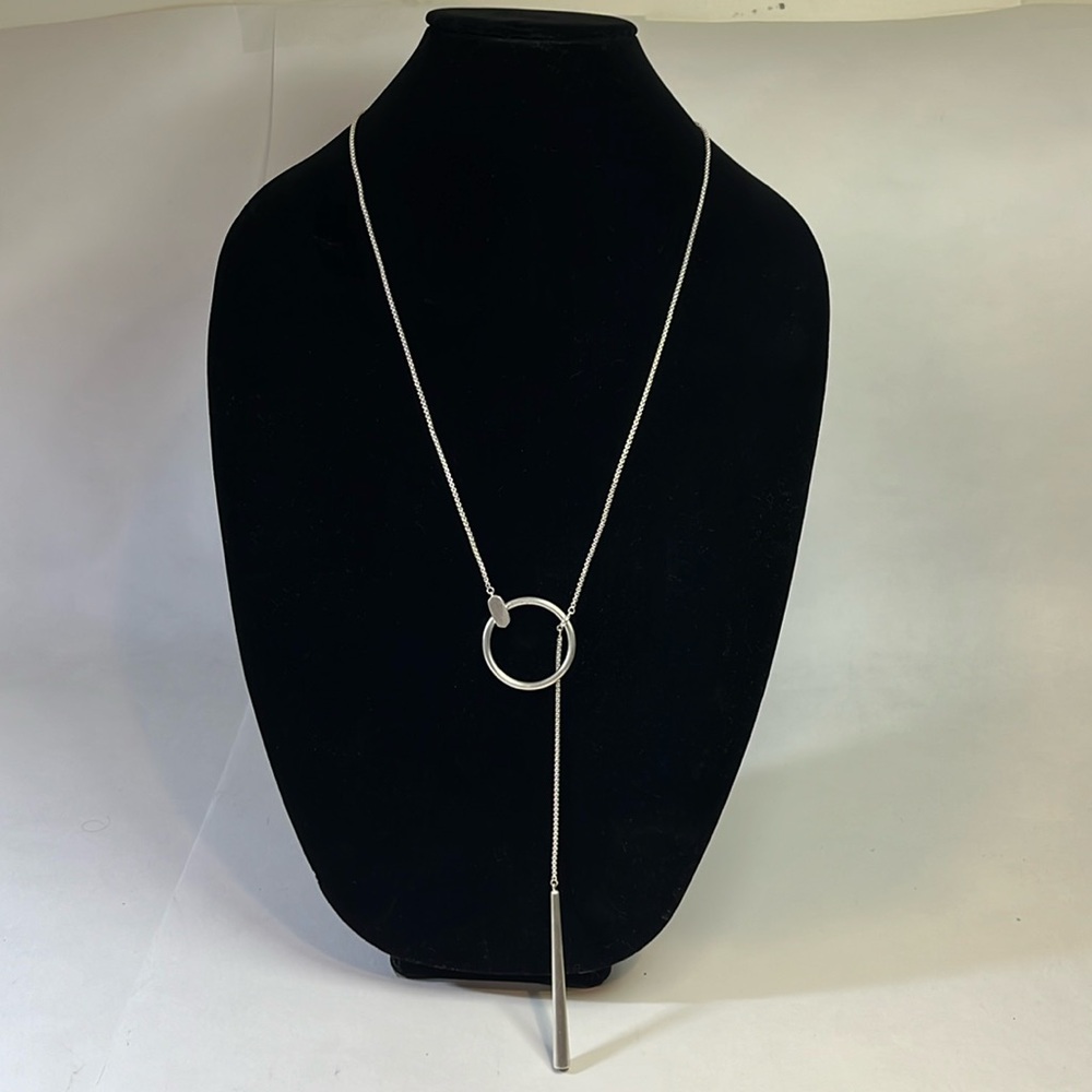 🎉HP🎉 NWOT: adjustable silver necklace with circle and long pendant - Picture 11 of 11